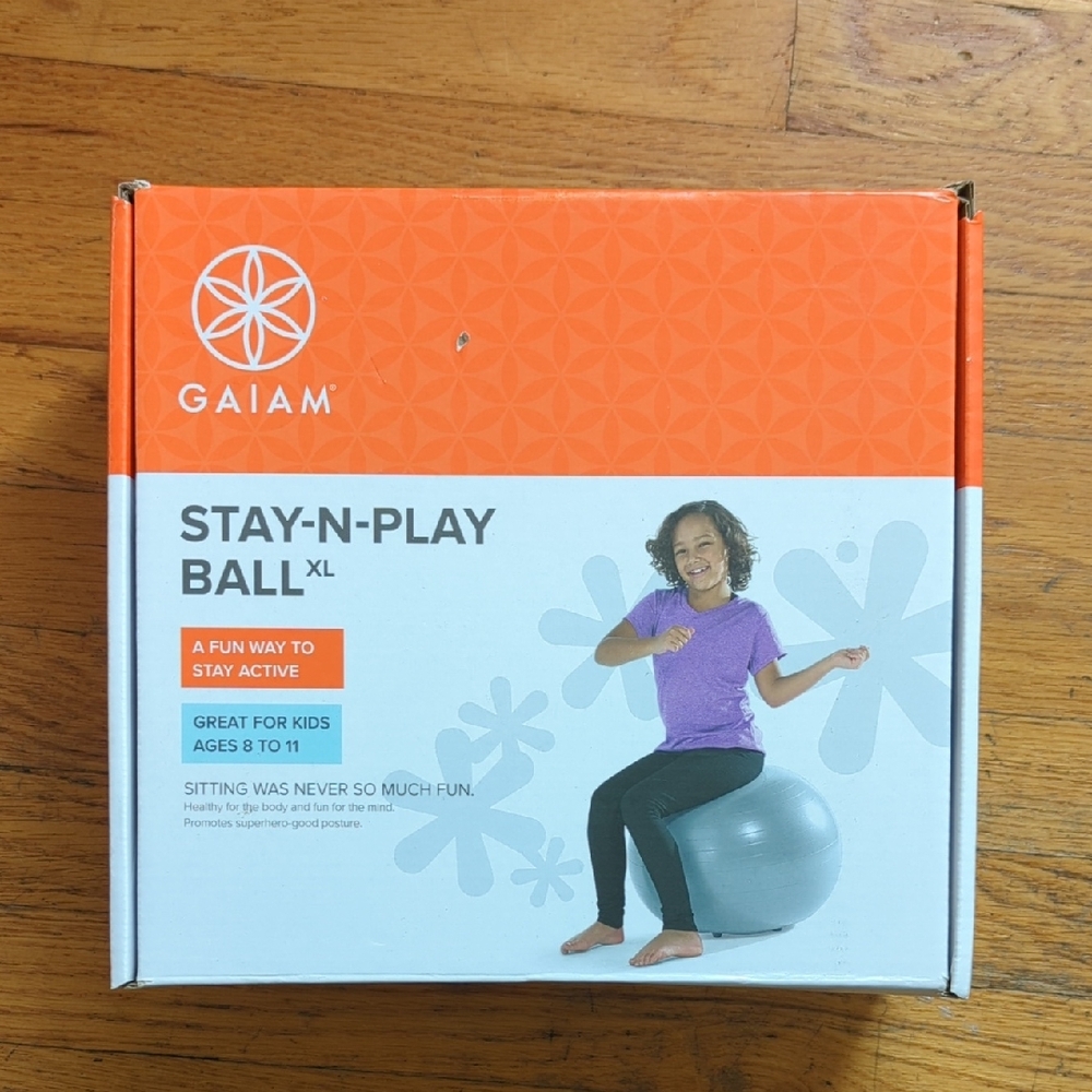 GAIAM Stay-N-Play Ball XL in Grey